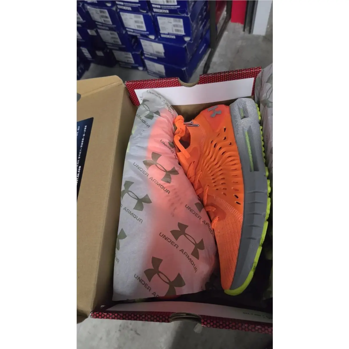 Under Armour shoes - Hovr Phantom RN Connected - 800 - 3023344 - Orange 12