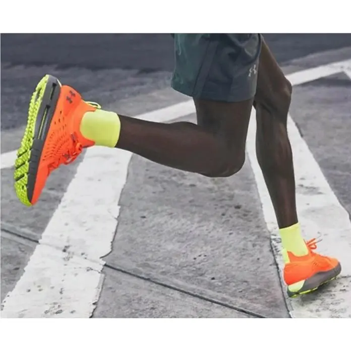 Under Armour shoes - Hovr Phantom RN Connected - 800 - 3023344 - Orange 17