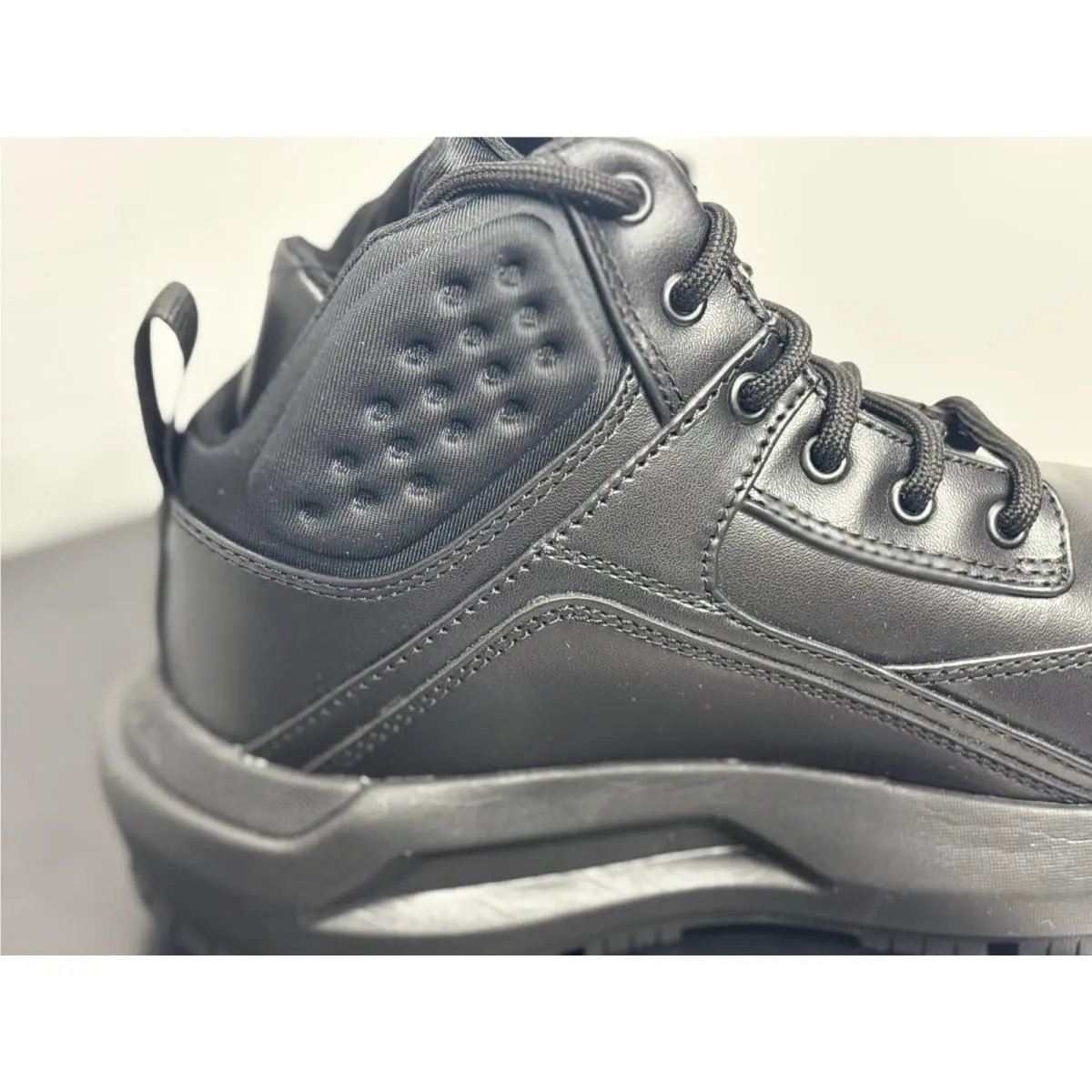 Under Armour shoes - 695 - 6005312 6005312-001 - Black 31