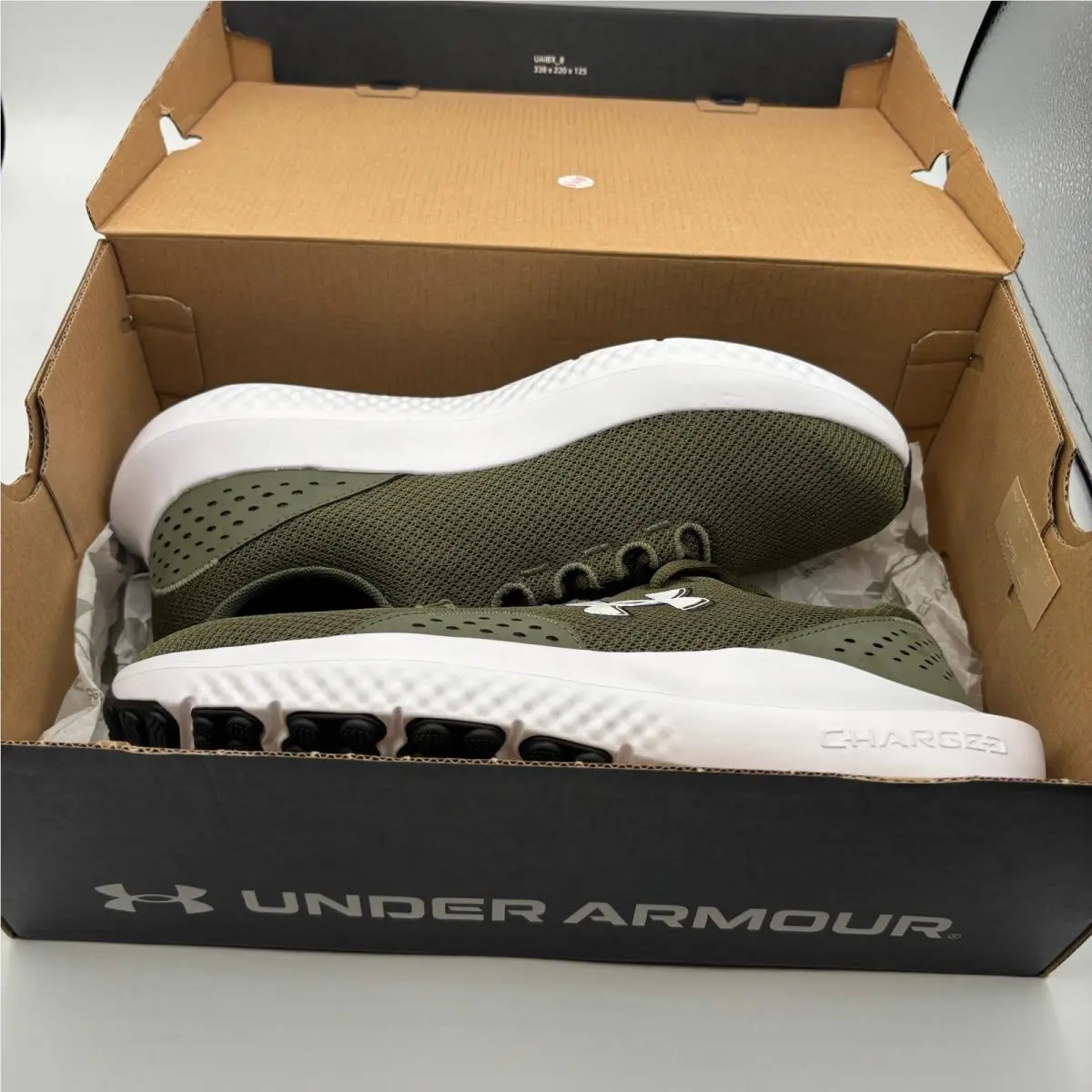 Under Armour shoes - Under Armour Charged Surge 4 - Green 1