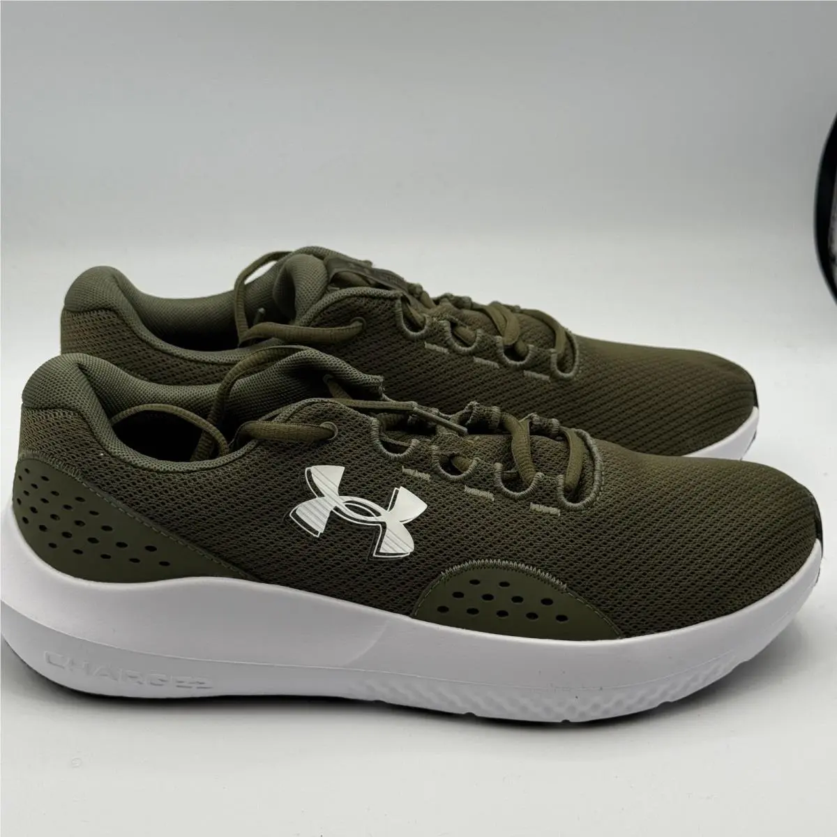 Under Armour UA Charged Surge 4 Shoes Mens Size 10 Green Running 3027000-301