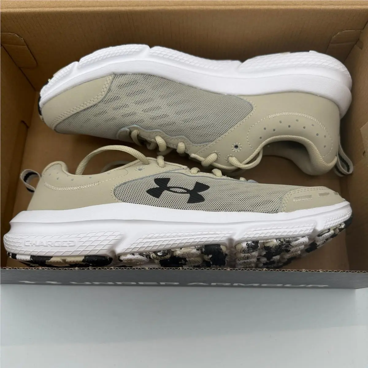 Under Armour shoes - Under Armour Charged Assert 10 - Brown 5