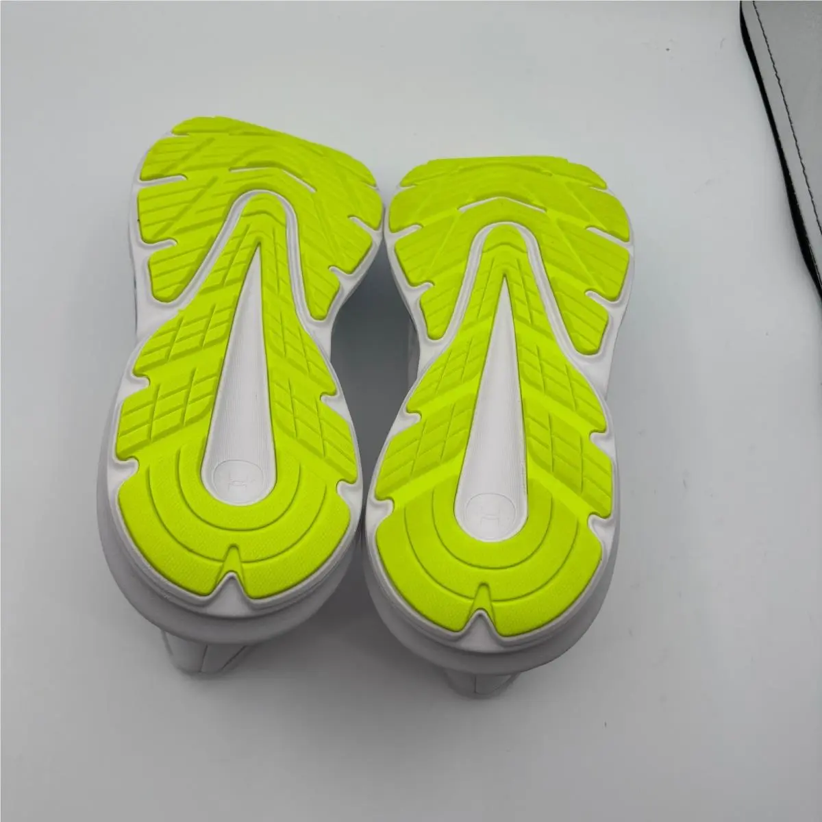Under Armour shoes - UA W Turbulence 3 - Turbulence - White 5
