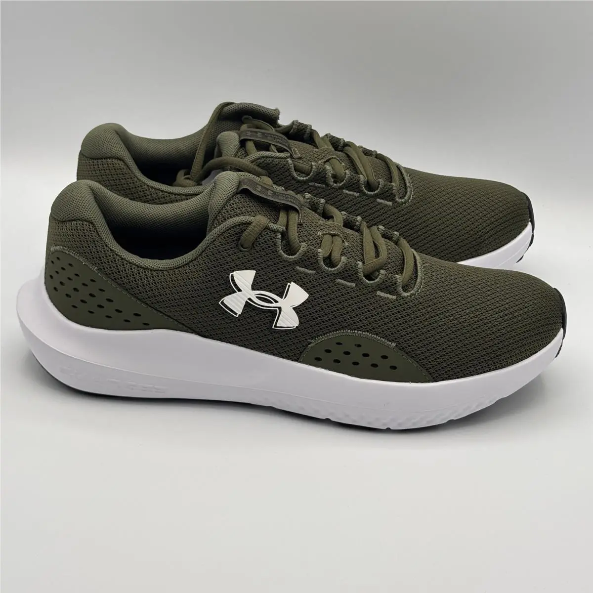 Under Armour UA Charged Surge 4 Shoes Mens Size 10.5 Green White Run 3027000-301