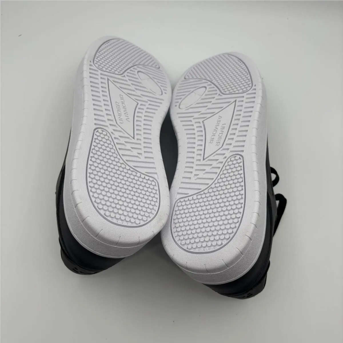 Under Armour shoes - UA Tempo - Tempo - Black 4