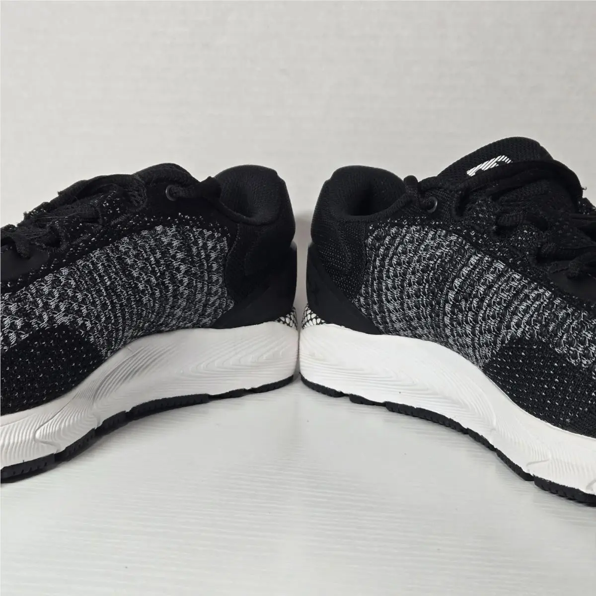 Under Armour shoes - Under Armour HOVR Intake 6 - Black 1