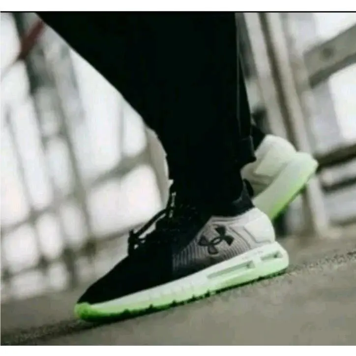 Size 12 - Under Armour Hovr Phantom SE Green Men`s Running Training Shoes