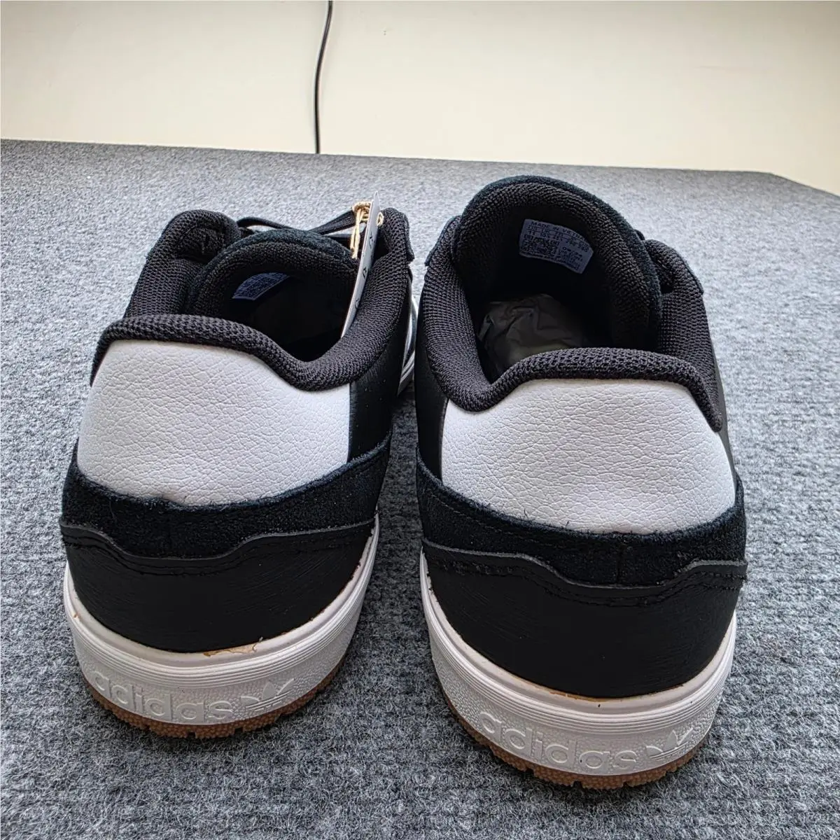 Adidas shoes - adidas Tyshawn II - Tyshawn - Black 4