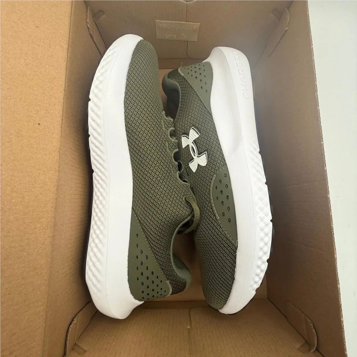 Under Armour shoes - Under Armour Charged Surge 4 - Green 4