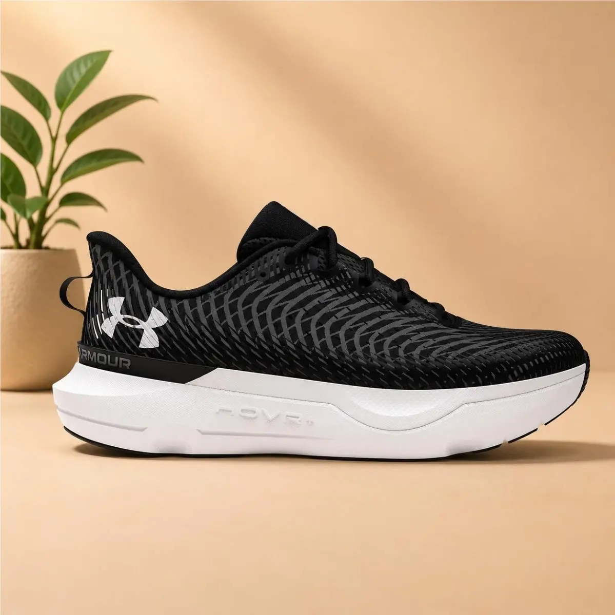Under Armour Women`s Infinite 6 001 Black/castlerock/white 12 US