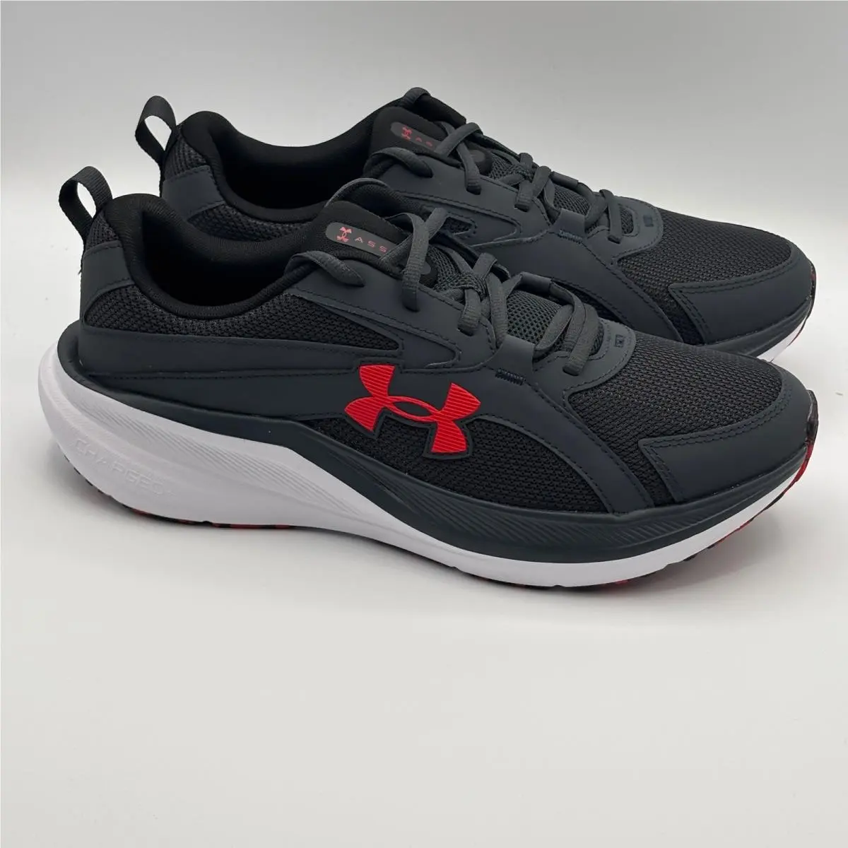 Under Armour UA Assert 11 Shoes Mens Size 11 Grey Red Running 3027623-016