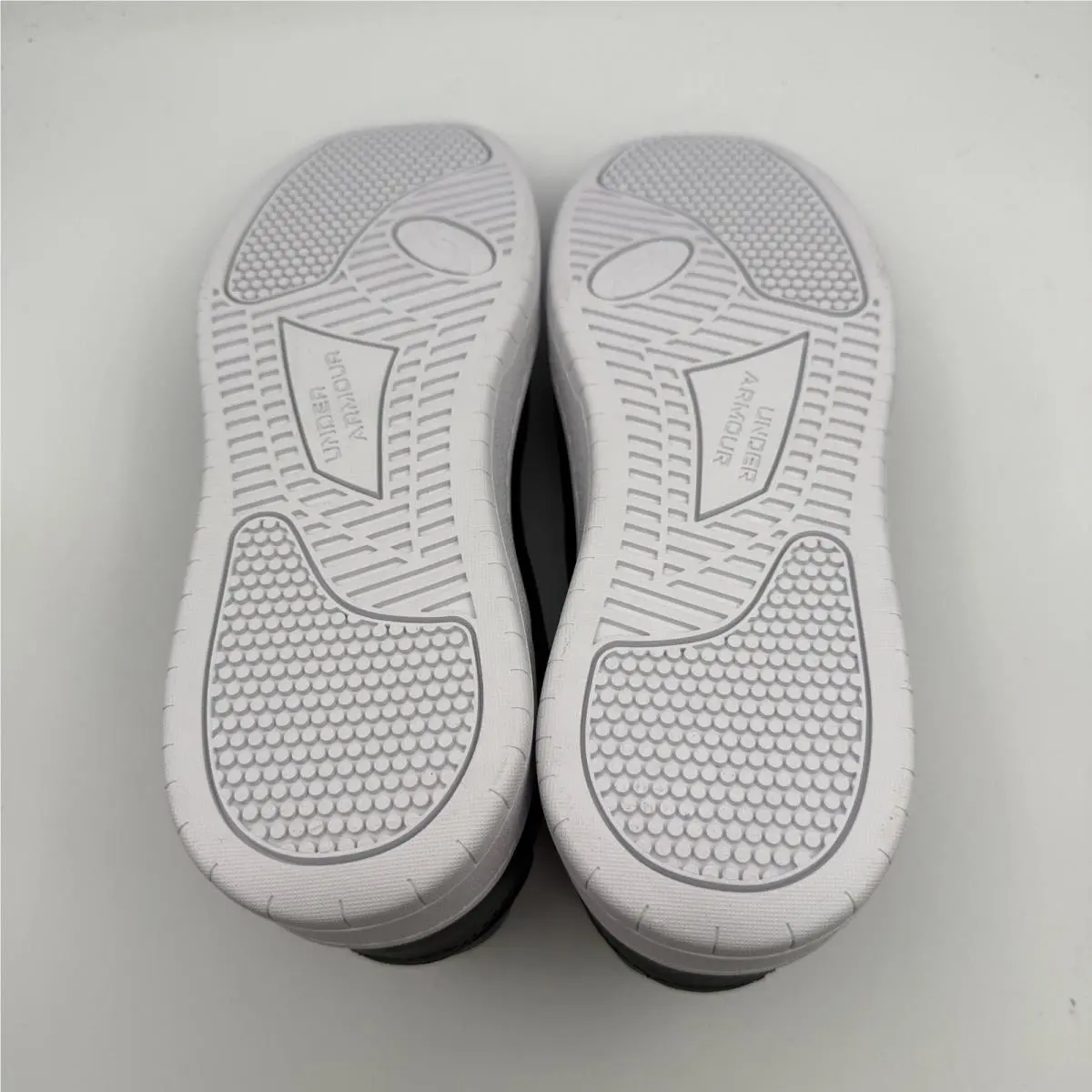 Under Armour shoes - UA Tempo - Tempo - Black 4