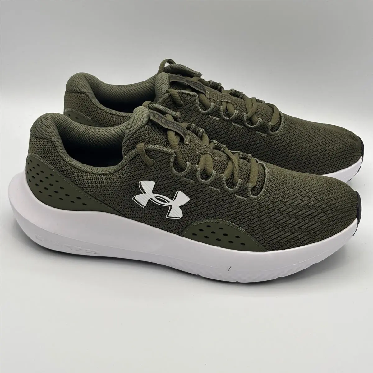 Under Armour Charged Surge 4 Shoes Men Size 10 Green White Running 3027000-301