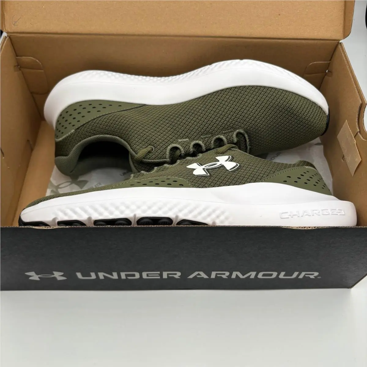 Under Armour shoes - Under Armour Charged Surge 4 - Green 1
