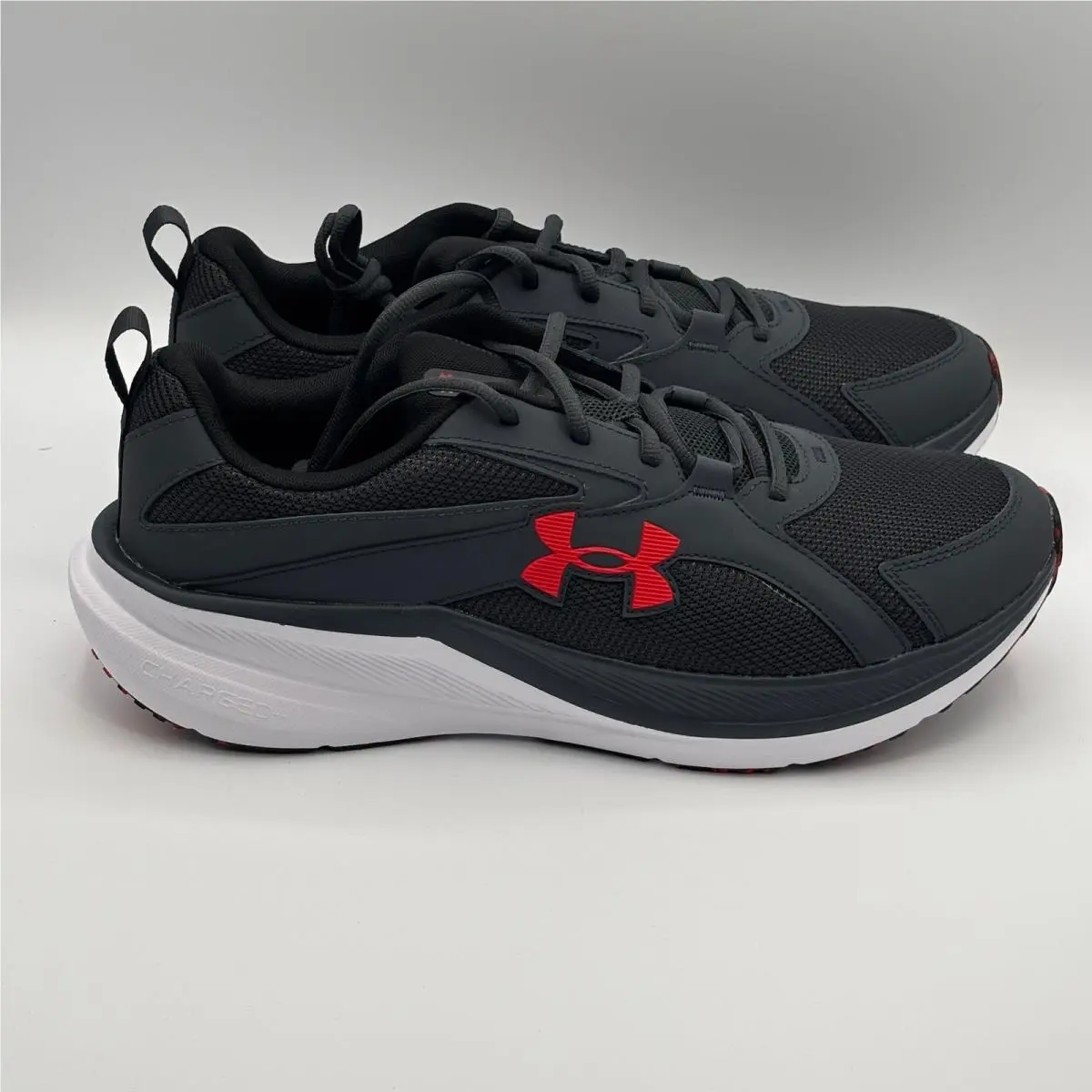 Under Armour UA Assert 11 Shoes Mens Size 13 Grey Red Running 3027845-001