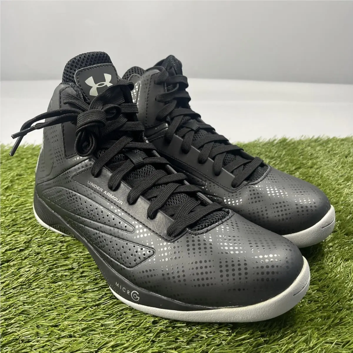 Under Armour Micro G Torch Men`s Size 12 Black Basketball Shoes Sneakers