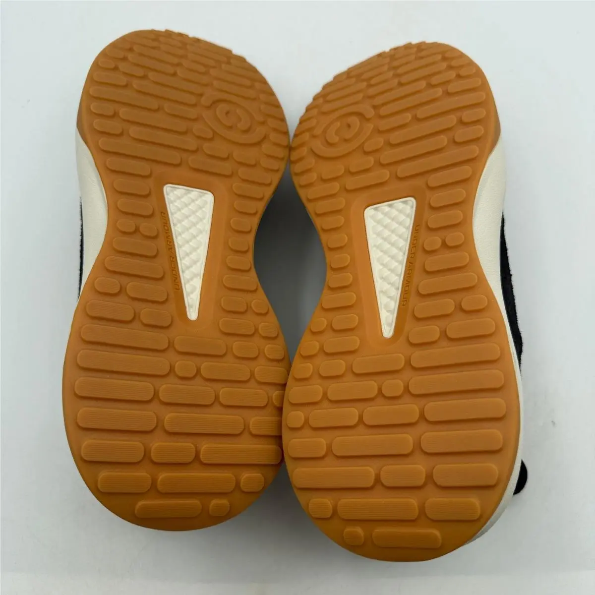Under Armour shoes - UA Edge Suede - Edge Suede - Black 3