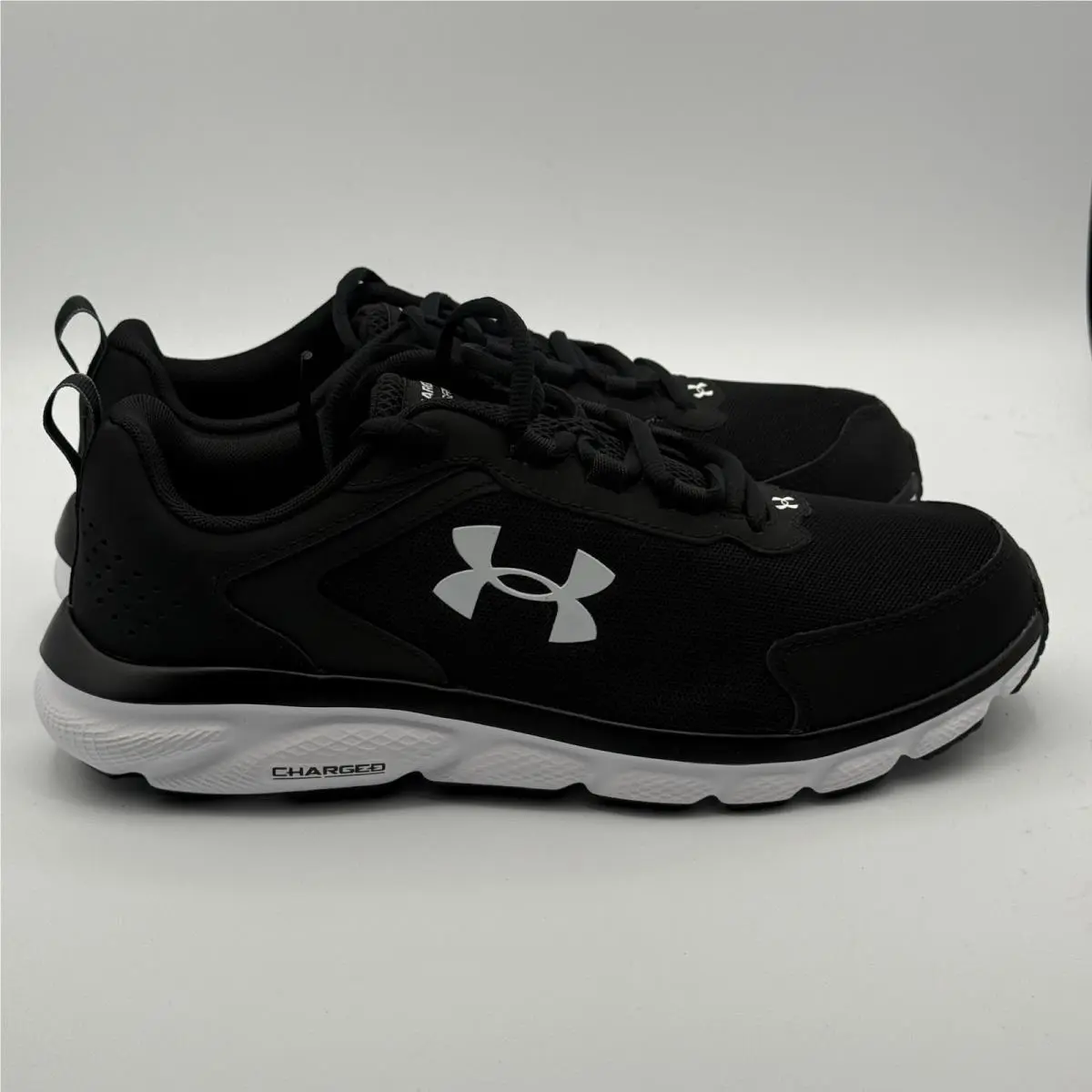 Under Armour Charged Assert 9 Shoes Mens Size 10 Black White Running 3024857-001