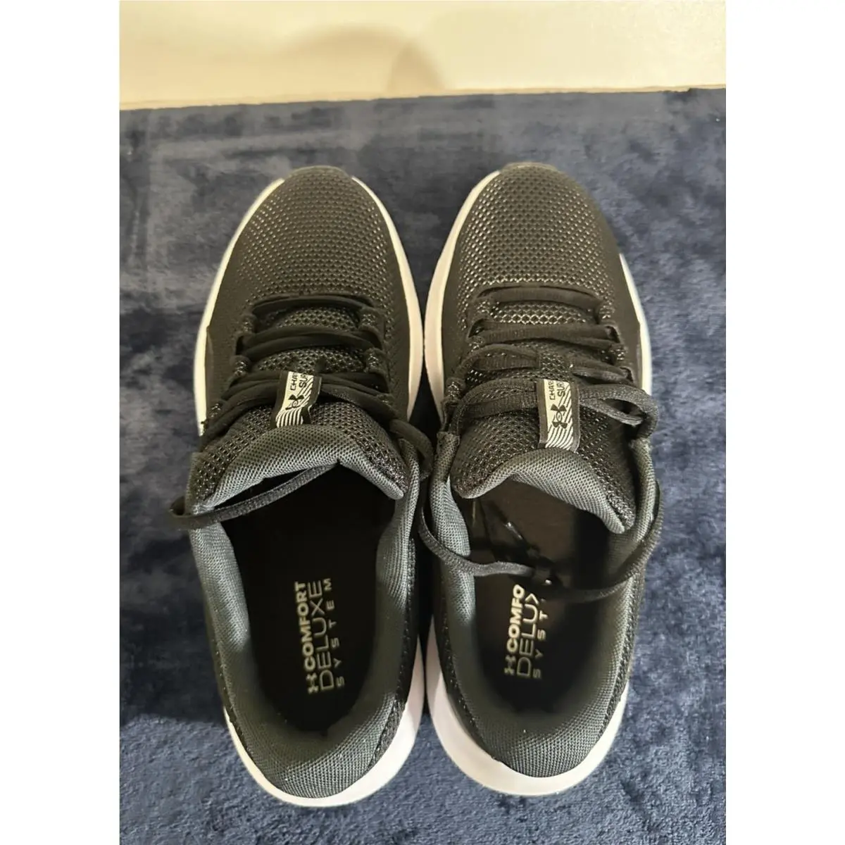 Under Armour shoes - Under Armour Surge 4 - Surge - 3027007-001 - Black, Manufacturer: Academy/White 3