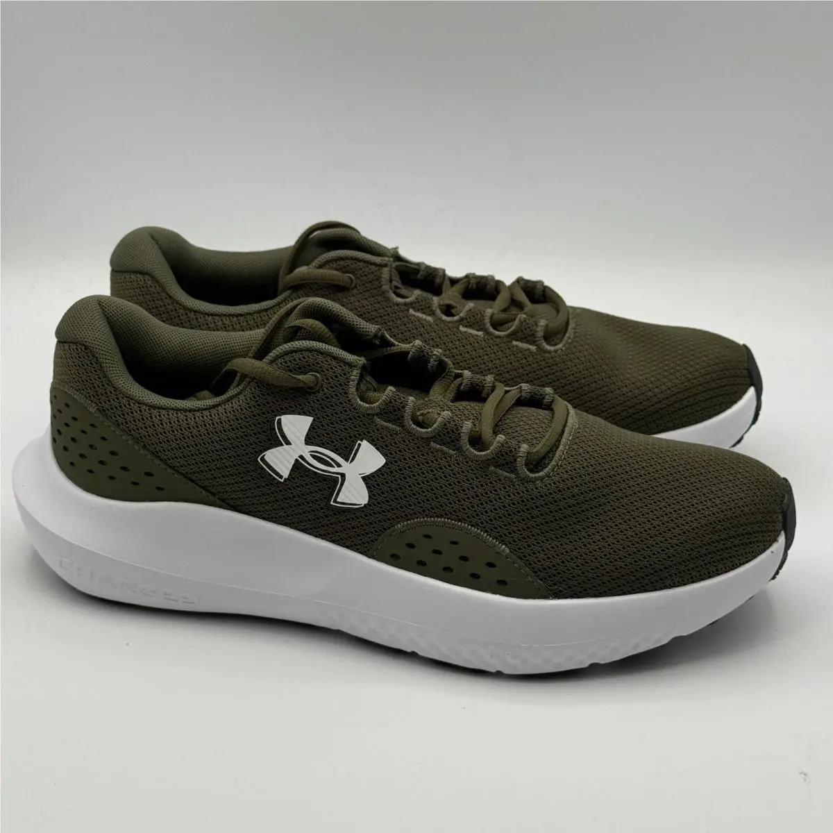 Under Armour Charged Surge 4 Shoes Mens Size 10 Green White Running 3027000-301