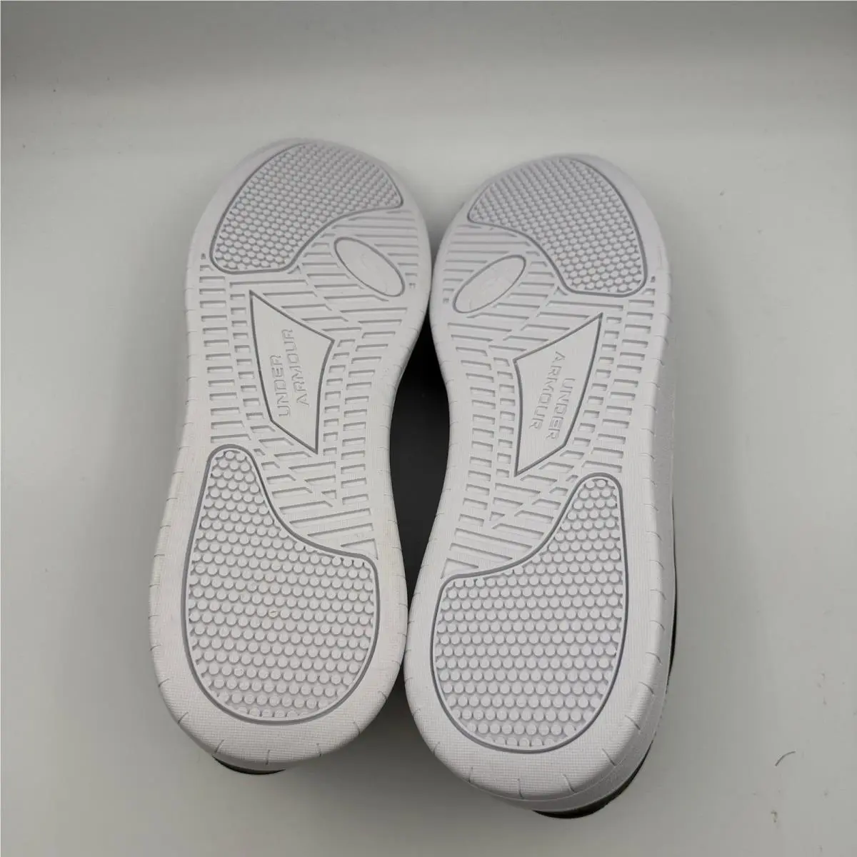 Under Armour shoes - UA Tempo - Tempo - Black 3