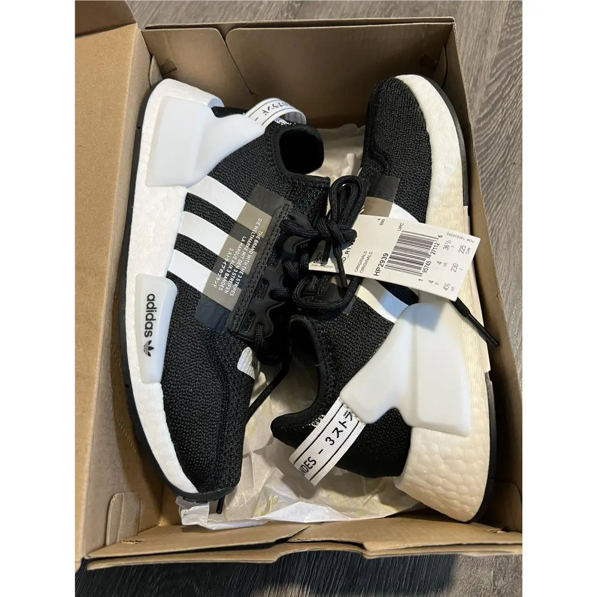 Adidas Junior NMD_R1.V2 J Athletic Sneakers HP2939 4.5
