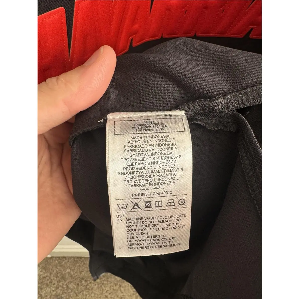Adidas clothing - Black 4