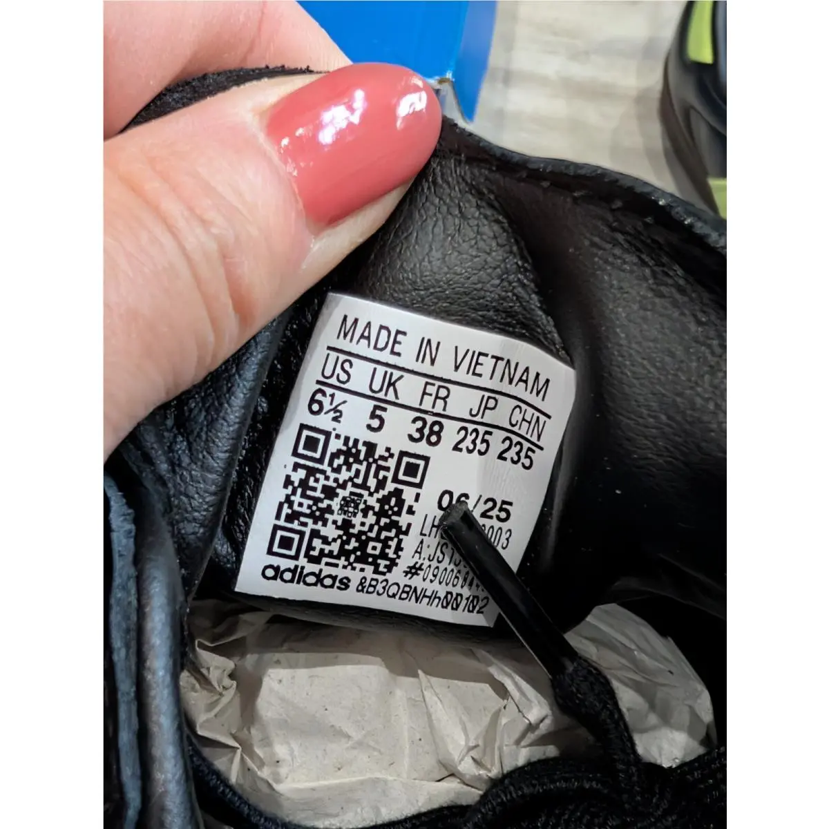 Adidas shoes - Black 4