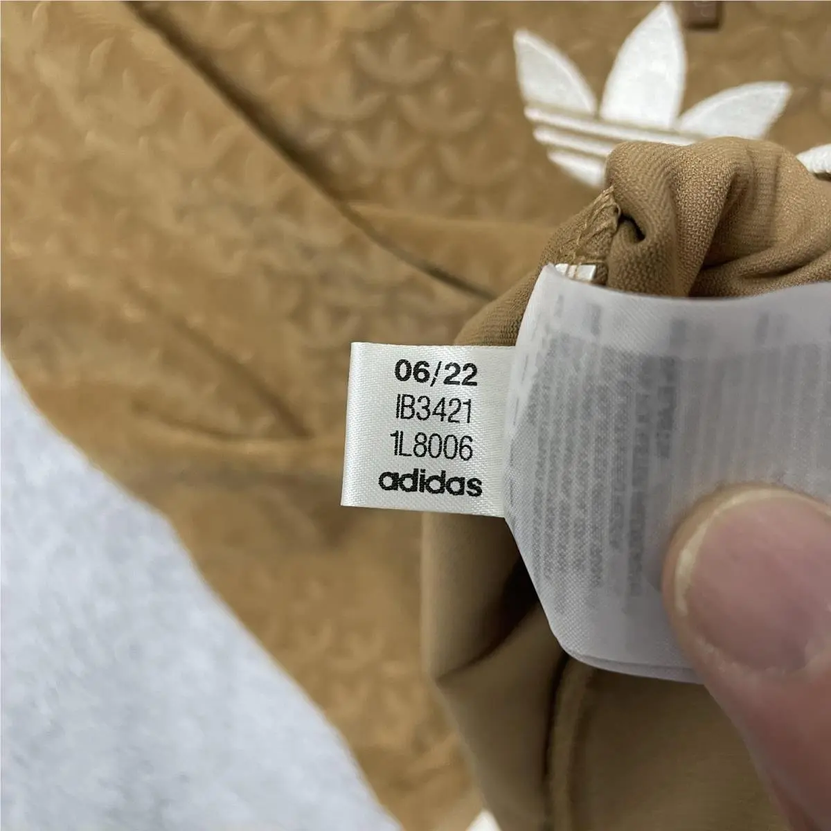 Adidas clothing - adidas Funnel Velour - Funnel Velour - Brown 11