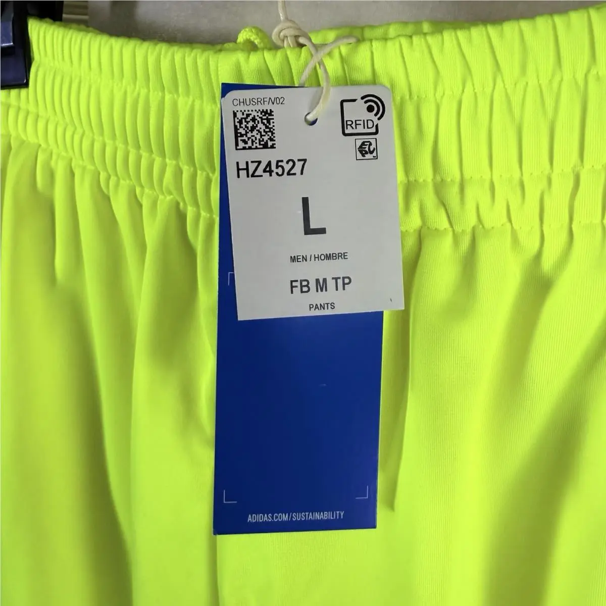Adidas clothing - Yellow 4