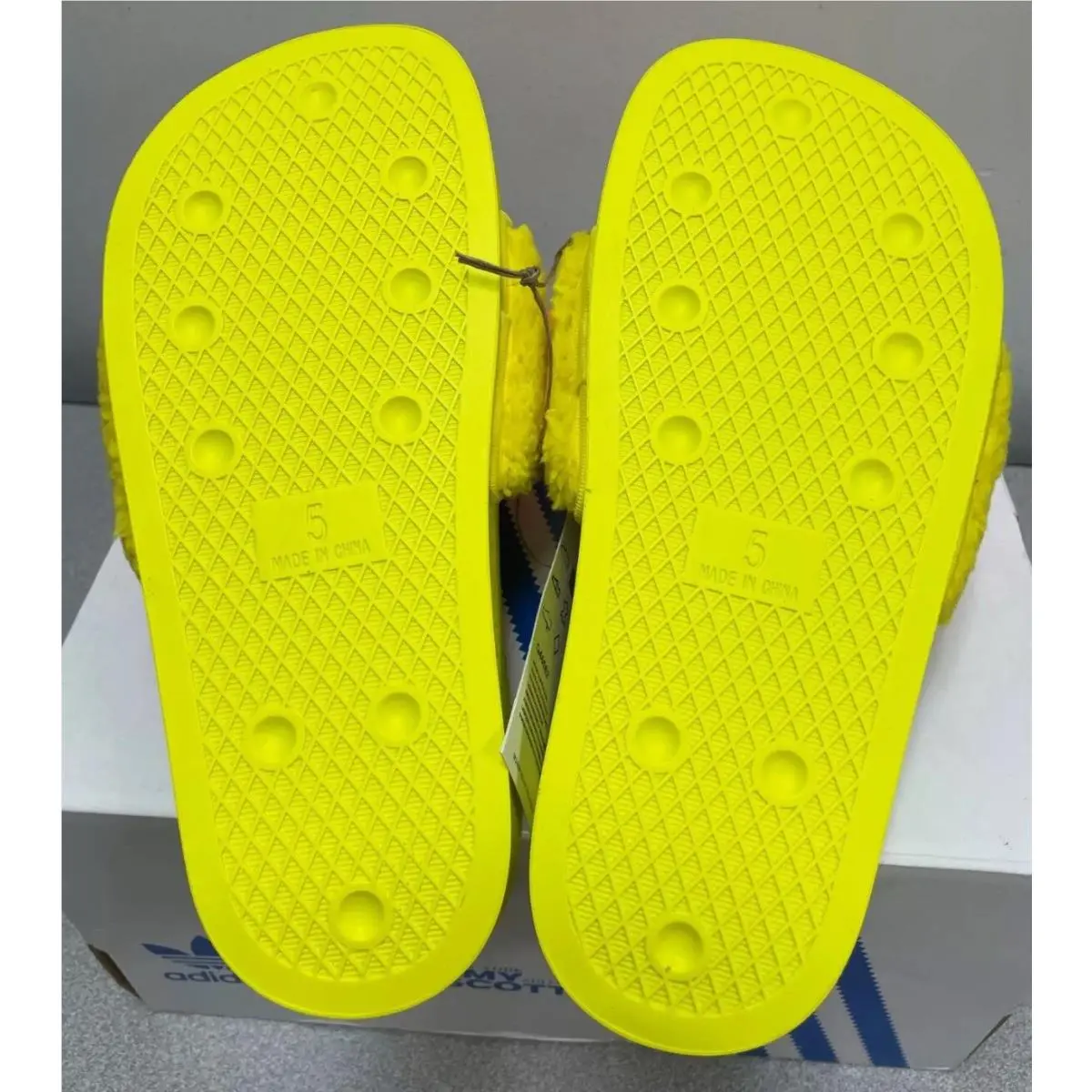 Adidas shoes - adidas Adilette Comfort - Adilette Comfort - Q46582 - Yellow (UPC: 195735218438) 4
