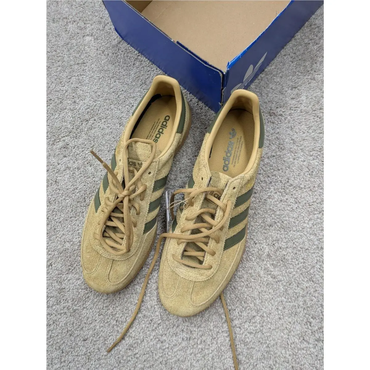 Adidas shoes - adidas Handball Spezial - Handball Spezial - JQ8298 - Beige 1
