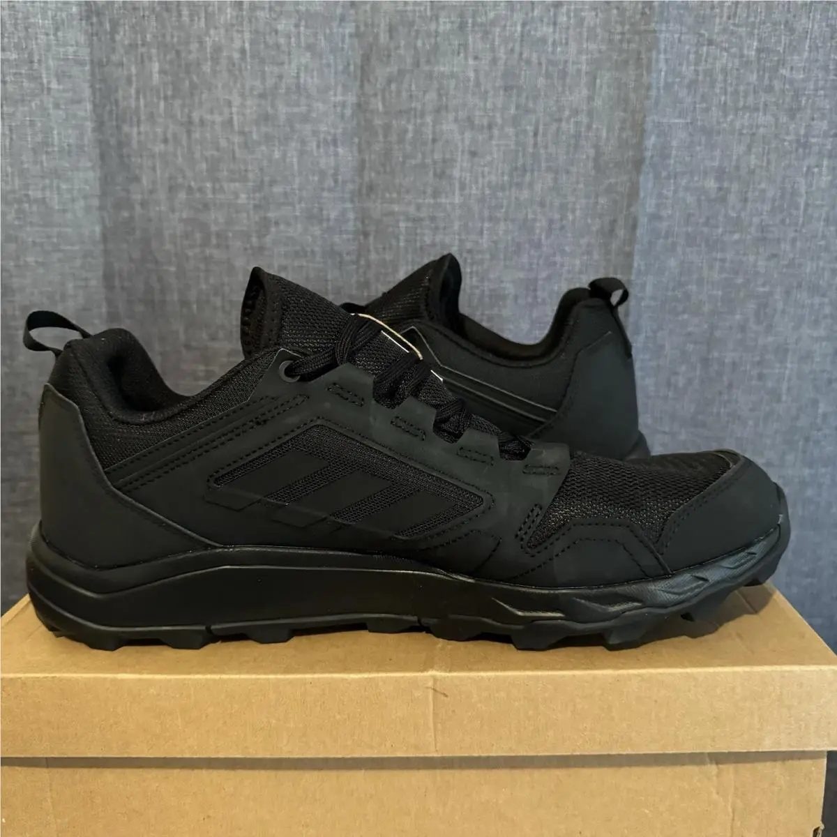 Adidas shoes - Black 1