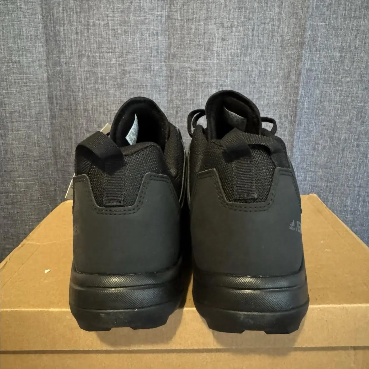 Adidas shoes - Black 4