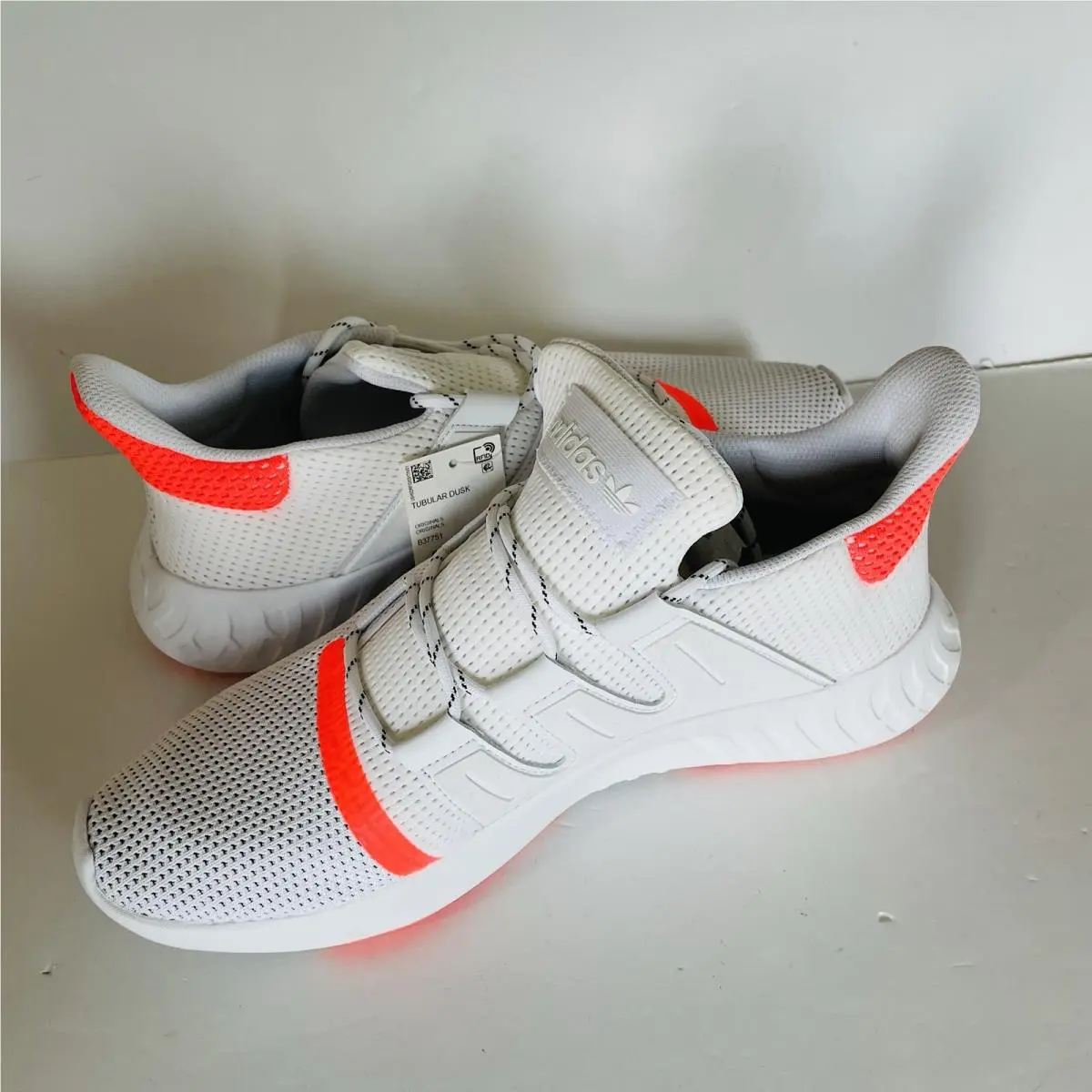 Adidas shoes - adidas Tubular Dusk - Tubular Dusk - B37751 - White 1