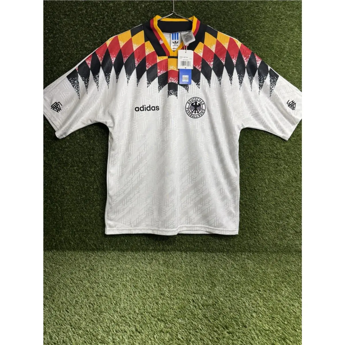 Adidas clothing - White, Black, Red, Yellow 2
