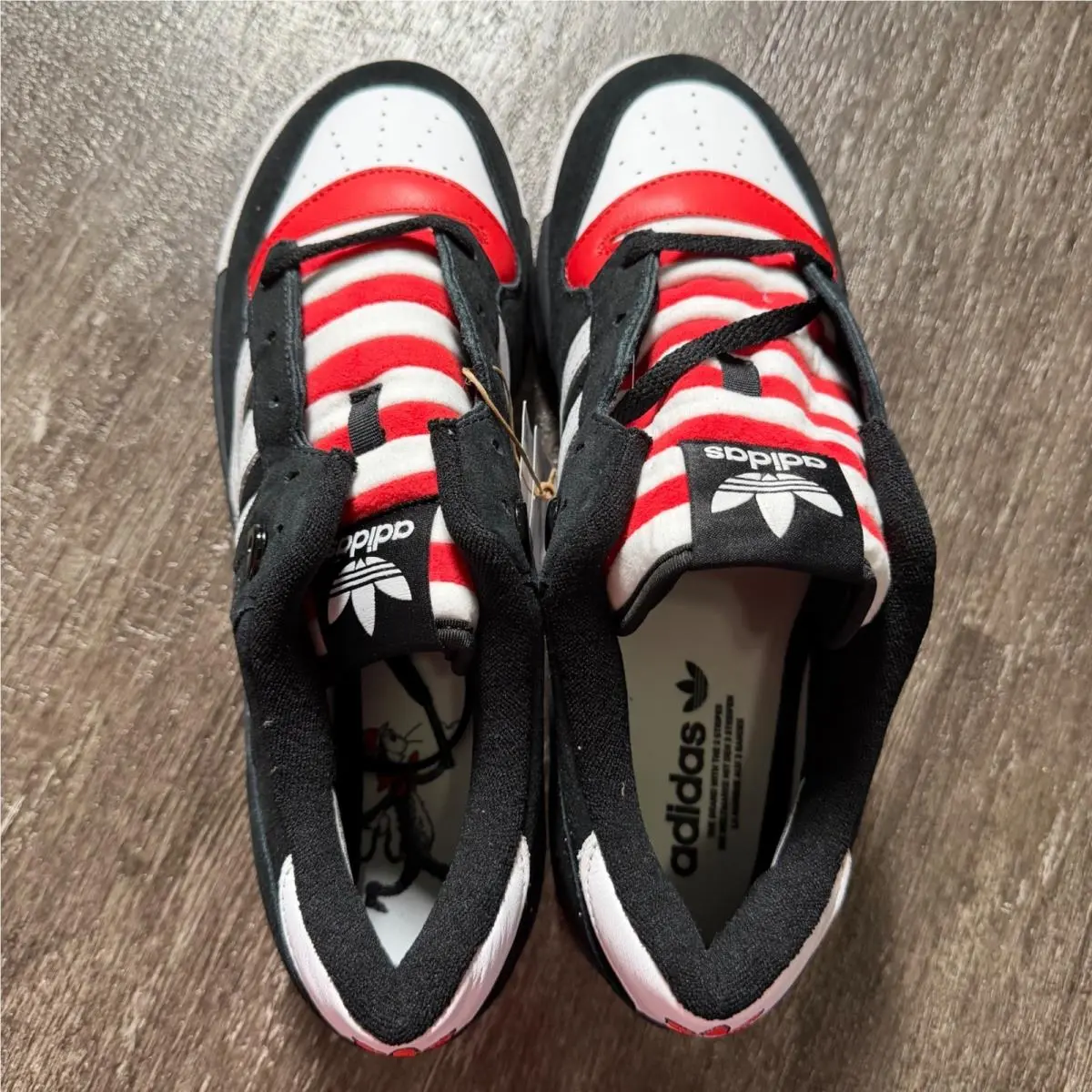 Adidas shoes - adidas Rivalry Low Dr. Seuss Cat in the Hat - Multicolor 2