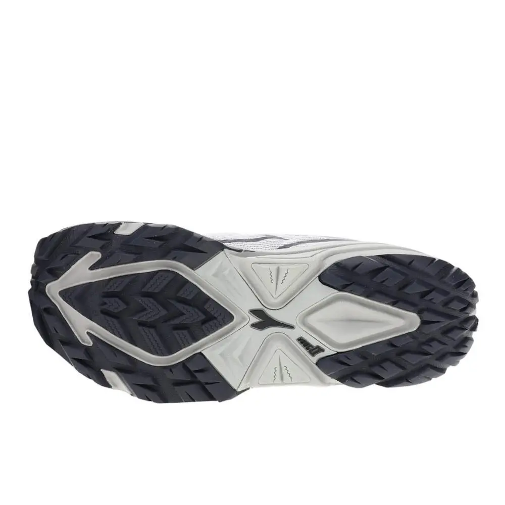Diadora shoes - diadora SestriereXt 2 Running - SestriereXt Running - 180676-D1048 - White 3