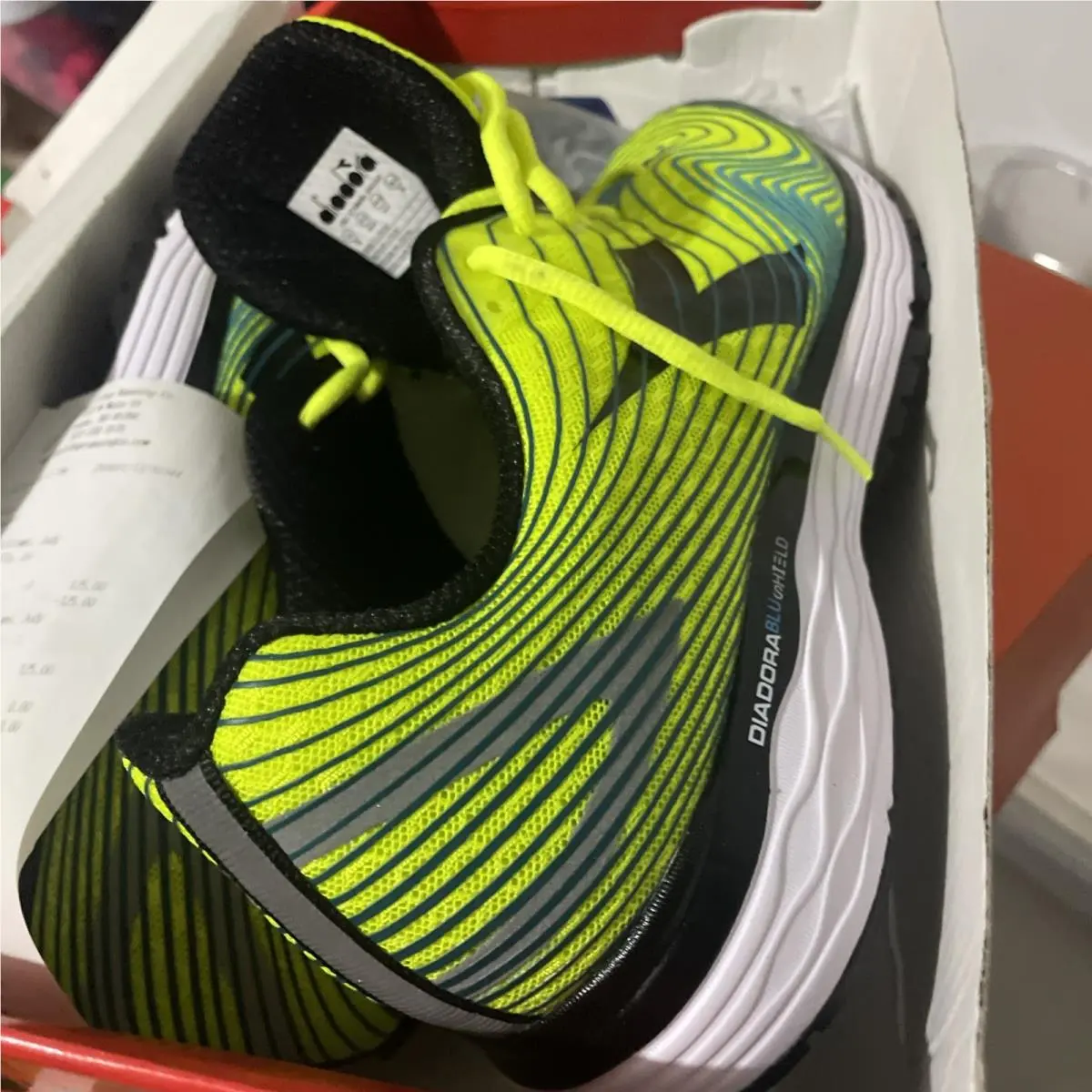 Diadora shoes - Diadora Mythos Blushield Vigore 3 - Multicolor 0