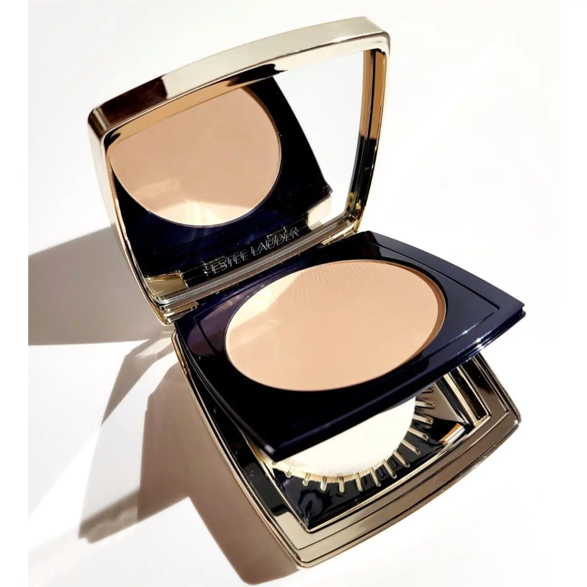 Estée Lauder beauty - Ivory Beige 3N1
