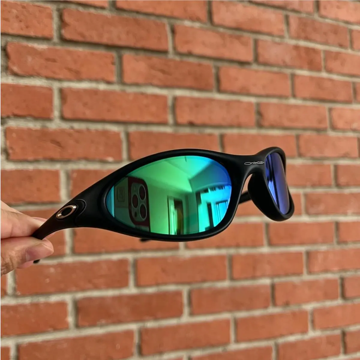 Retro Oakley Minute Gen1 Minute1.0 Sunglasses Black Frame Emerald Lenses