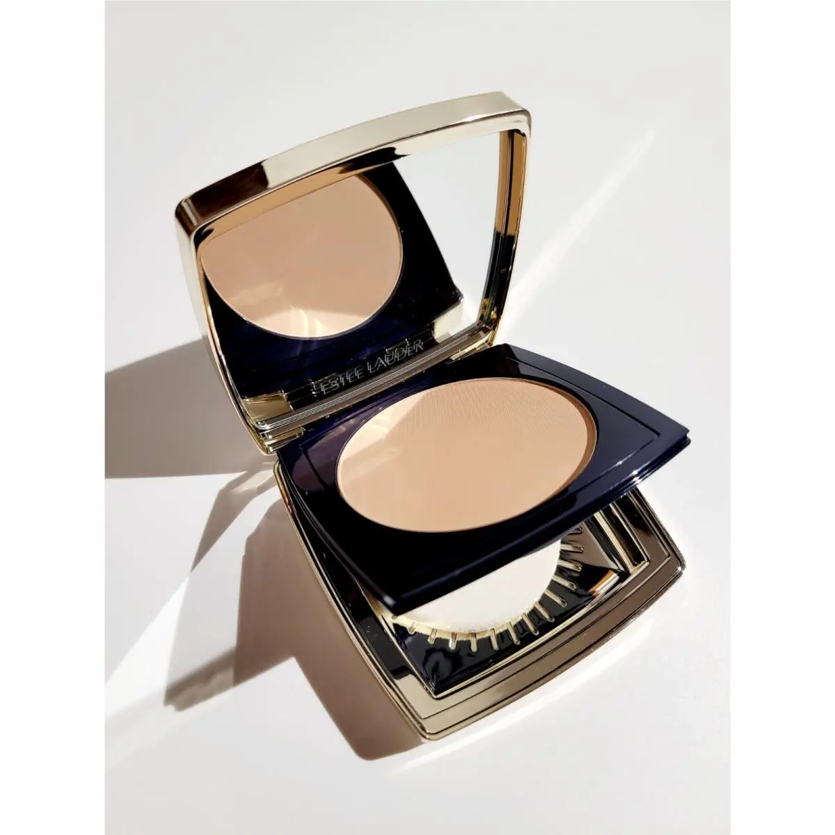 Estee Lauder Double Wear Stay in Place Matte Powder Foundation 3N1