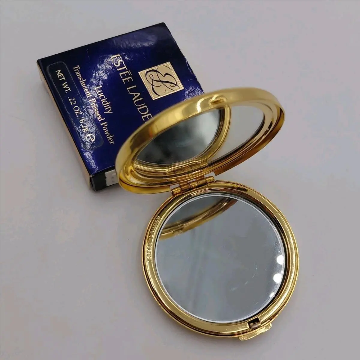 Estee Lauder Lucidity Translucent Pressed Powder 05 Deep Intensity Mirror