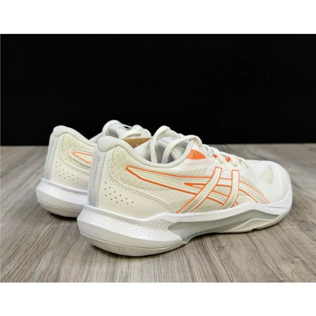 Asics shoes - ASICS GEL-Tactic - White 2