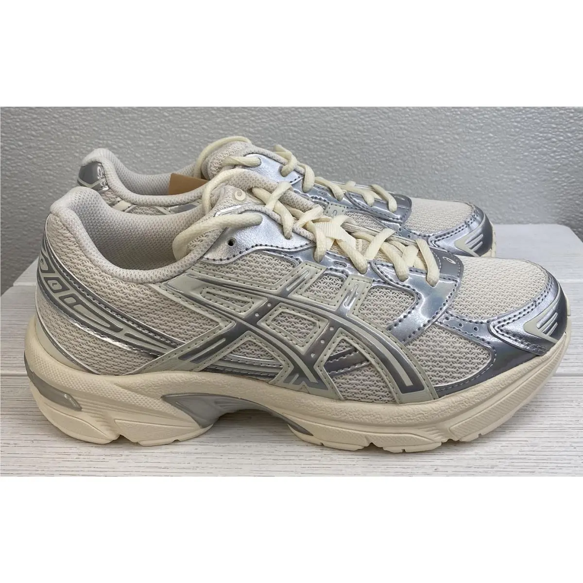 Asics Gel-1130 Unisex Size M6 W7.5 Holiday Pack Iridescent Cream Mesh Sneakers
