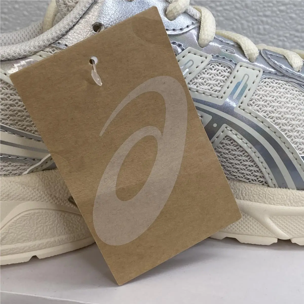 Asics shoes - Cream 7