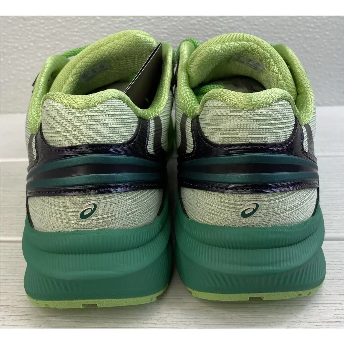Asics shoes - Green (UPC: 199023424877) 1