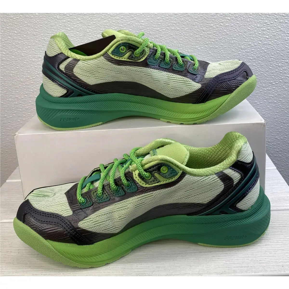 Asics shoes - Green (UPC: 199023424877) 5