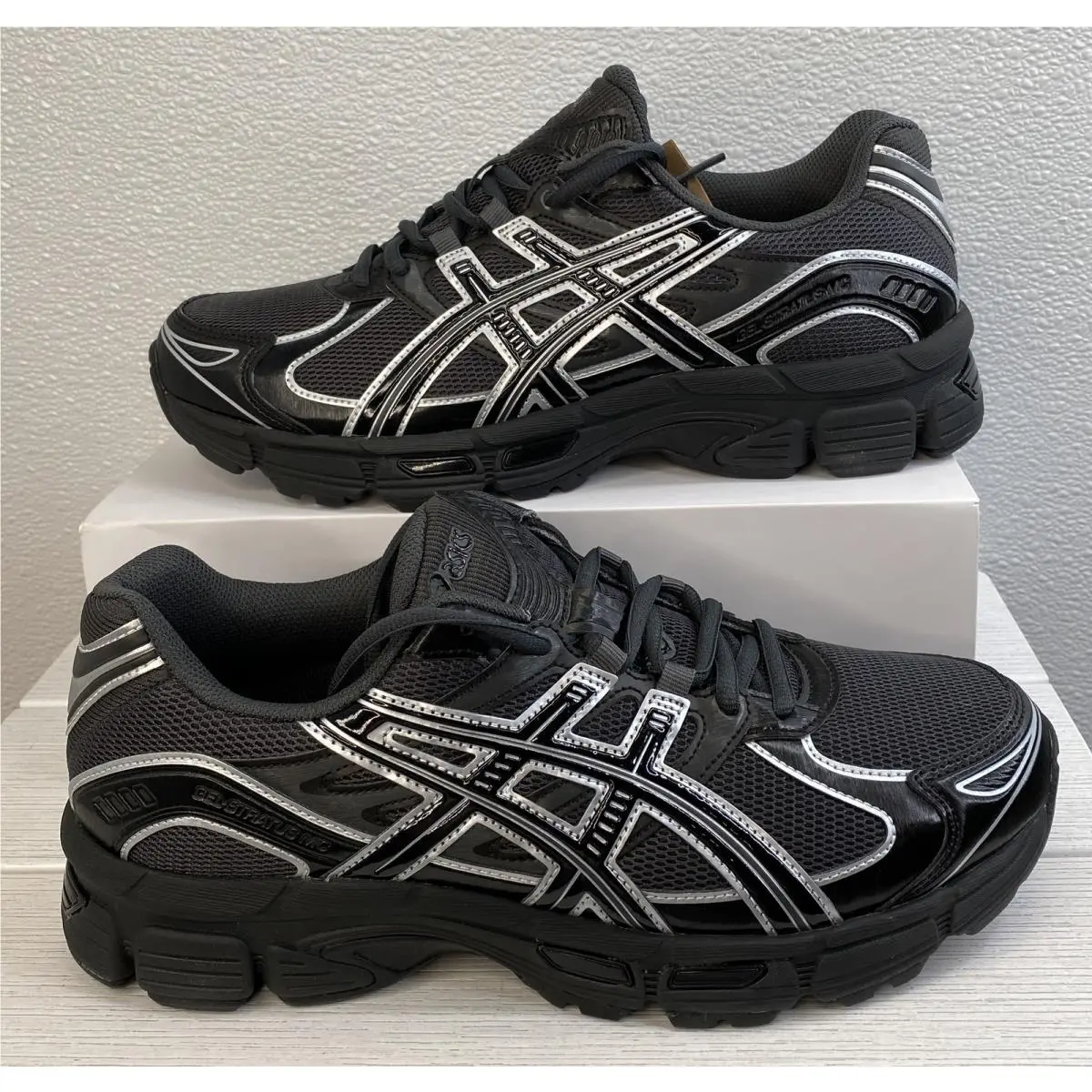 Asics shoes - Black (UPC: 199023261045) 5