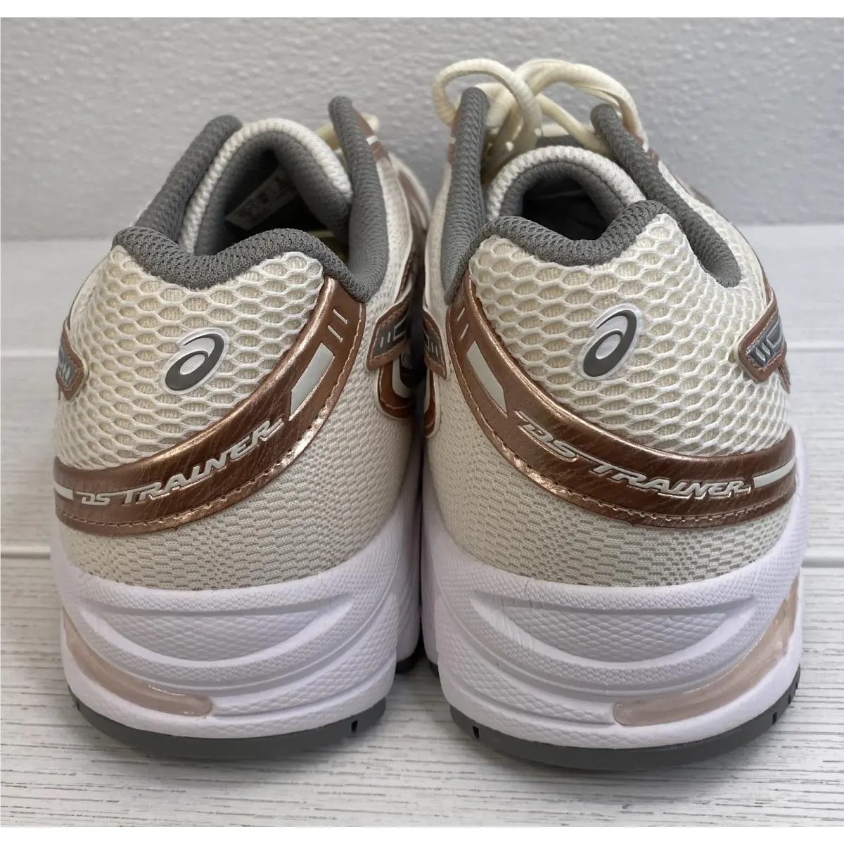 Asics shoes - Cream (UPC: 197298968621) 0